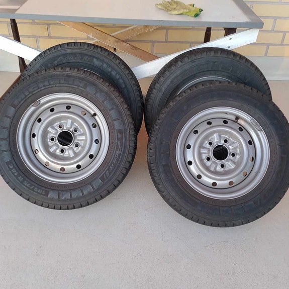 Michelin uudet kesärenkaat peltivanne 4kpl 15"185