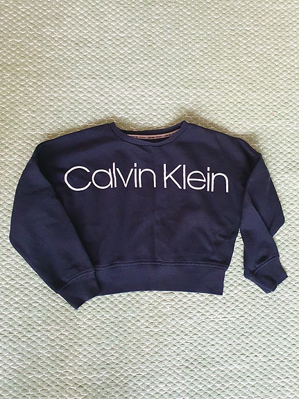 Calvin Klein 134cm