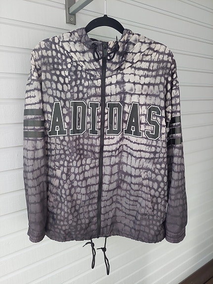 Adidas juoksutakki koko 38