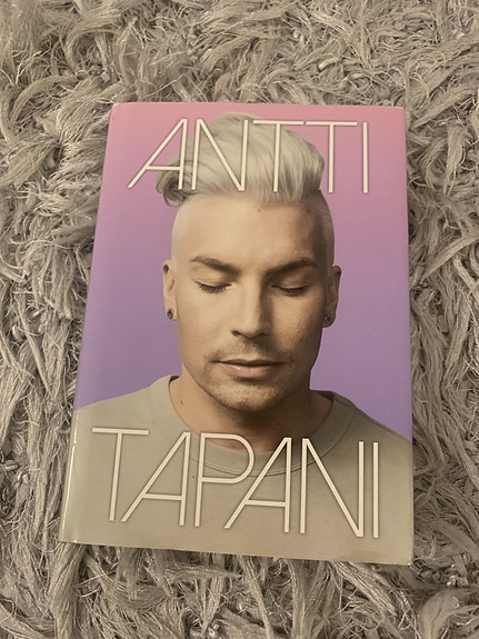Antti tuiskun kirja Antti Tapani