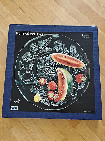 Nuutajärvi Pioni tarjoiluvati