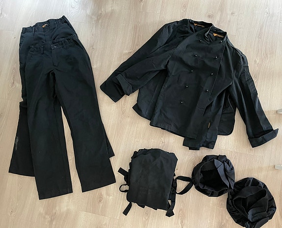 Myydään käytetty kokin vaatepaketti hintaan 40€ (Image Wear)