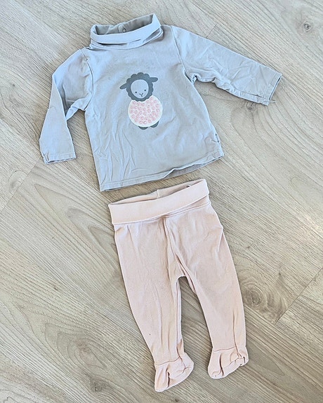 Product image 1 of 2