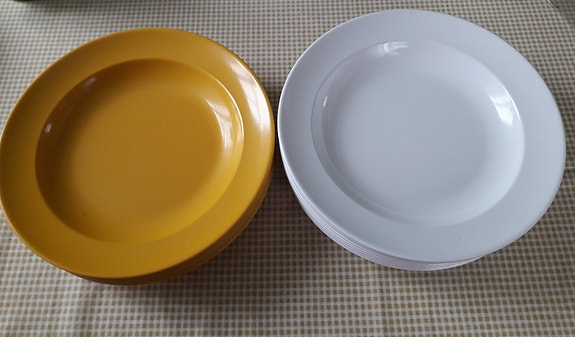Sarvis 669 lautanen syvä design Tauno Tarna