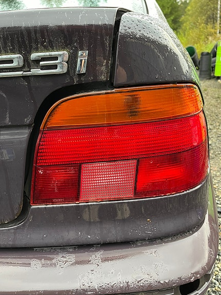 BMW e39 sedan takavalot