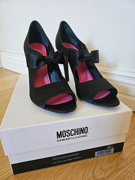 Moschino mustat satiini korkokengät rusetilla 39