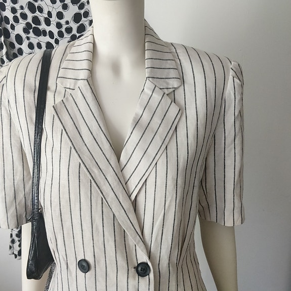 Product image 2 of 18