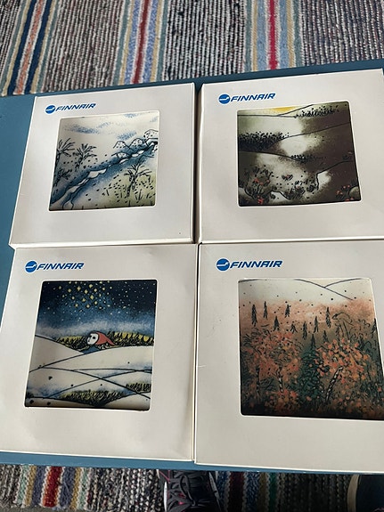Heljä Liukko Sundström 4 kpl seinälautaset. 15x15
