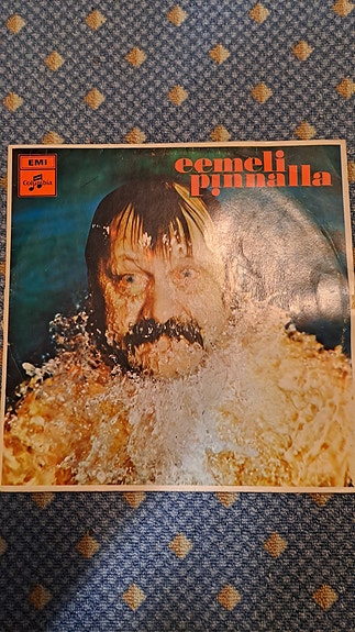 Eemeli pinnalla lp levy