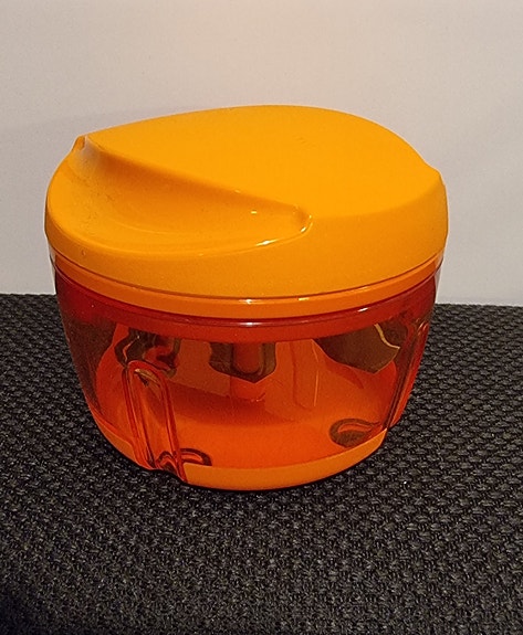 Tupperware 2-teräinen silppuri