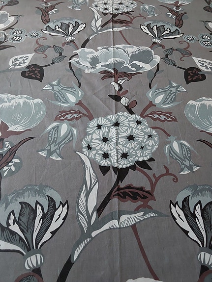 Vallila Halva akryylipintainen vahakangas pöytäliina 140 x 250 cm harmaa
