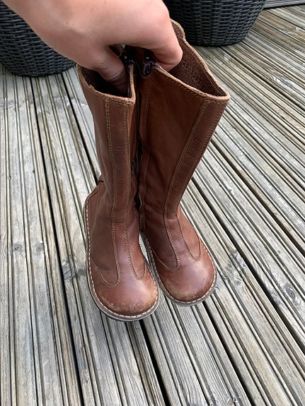 Product image 1 of 7