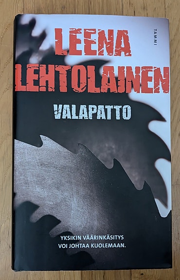 Leena Lehtolainen, Valapatto