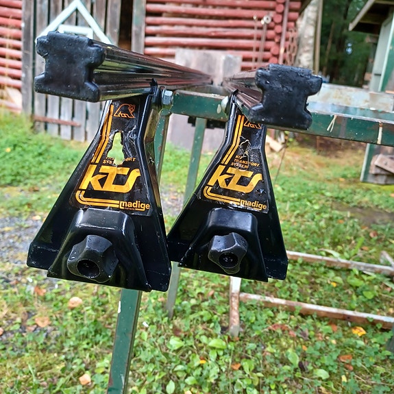Taakkatelineet