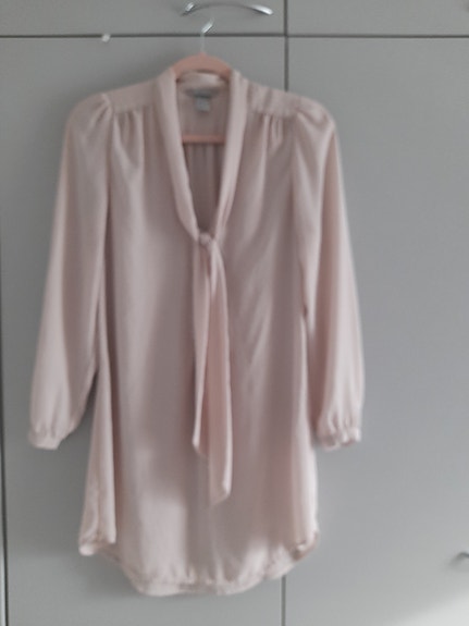 Nude/ vaalea beige mekko 36