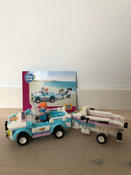 Lego auto+peräkärry