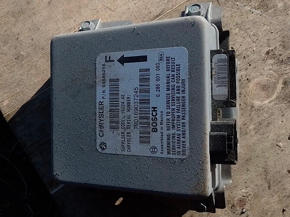 Chrysler Voyager / Grand Voyager airbag ohjainlaite