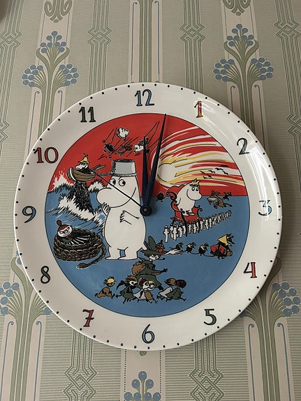 Muumi ja pyrstötähti seinäkello
