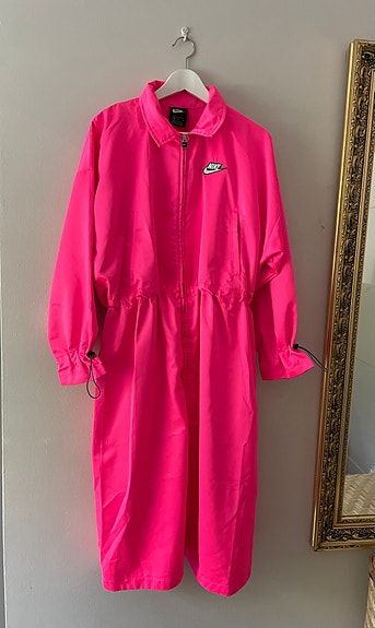 Pinkki Nike -takki