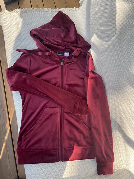 Gina Tricot velour huppari