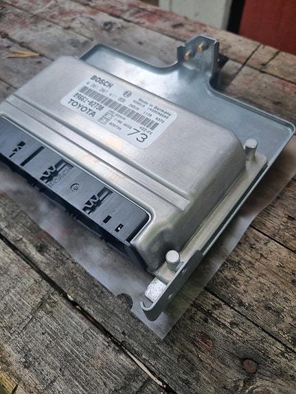 Toyota corolla e12 2003 "ecu"
