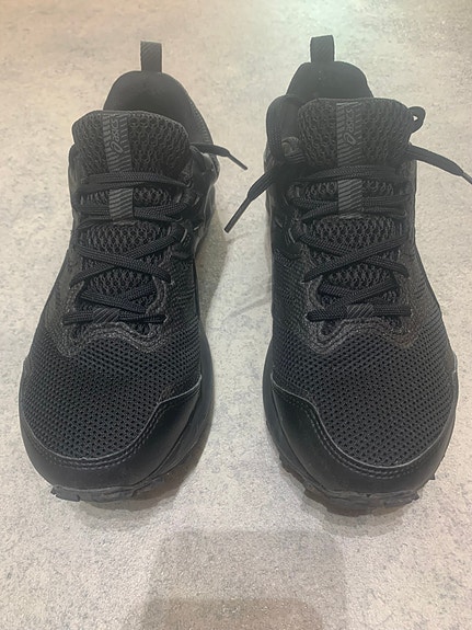 Asics vedenkestävä kengät