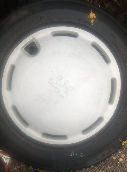 Peugeot pölläri