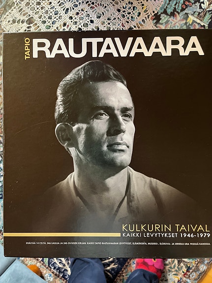 Tapio Rautavaaran levytykset.  14 CD:tä ja kirja
