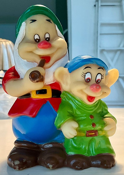 Disney-hahmot, Lumikin kääpiöitä