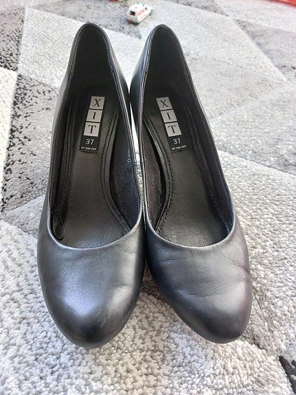 Mustat avokkaat koko 37