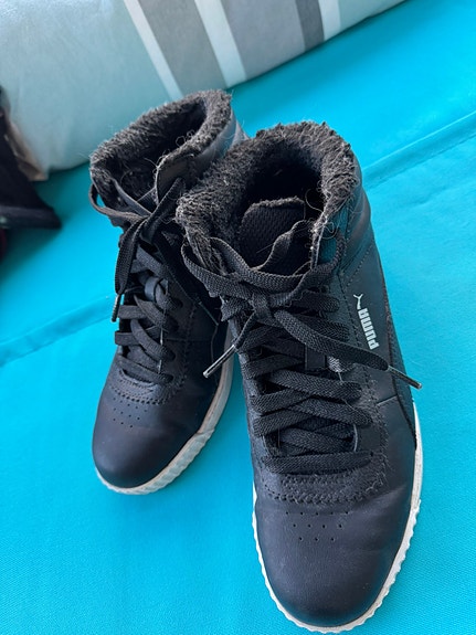 Puma varsikengät