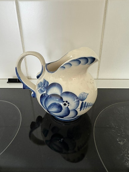 Venäläinen Gžhel-kermakko / maitokannu, 12 cm