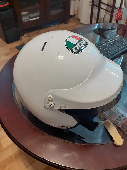 AGV kypärä