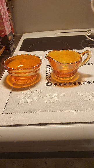Karhula lasi/lysteri sokerikko ja kermakko.Ehjät.