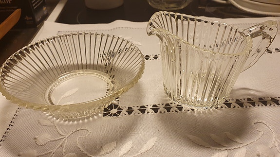 Iittala Säle Kermakko ja sokerikko.