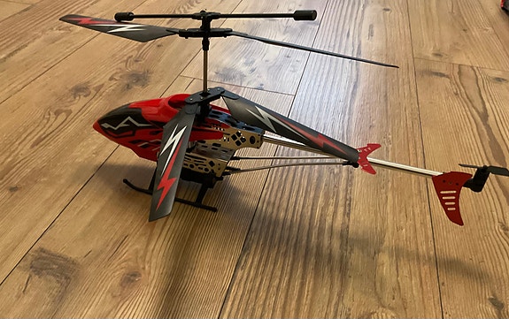 Radio-ohjattava helikopteri