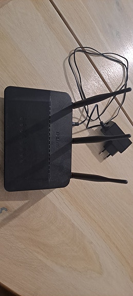 D-Link DIR-809
