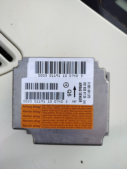 MB C 203 Airbag ohjausyksikkö