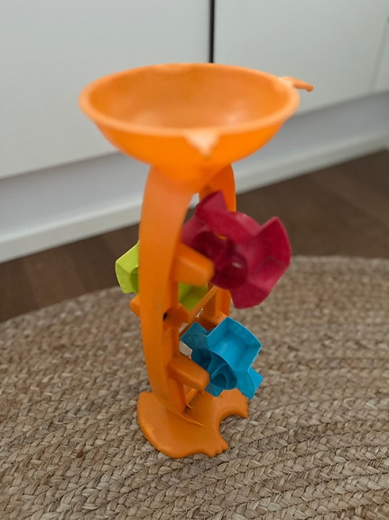 Product image 1 of 2