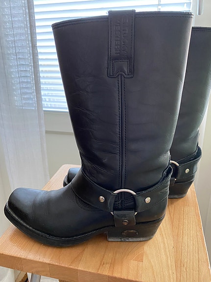 Kentucky`s Western Bootsit.