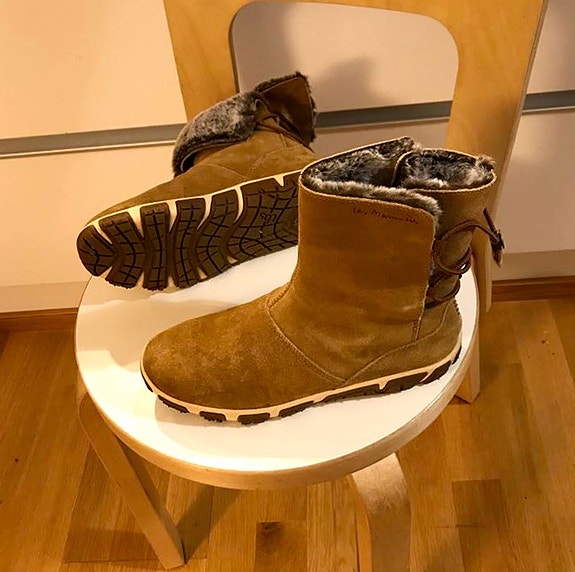 Product image 1 of 3