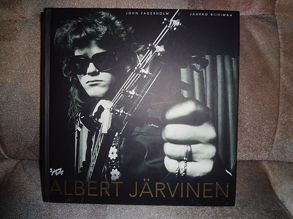ALBERT JÄRVINEN KIRJA