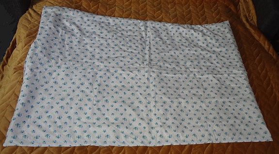 Vauvan peito ja pussilakana.(115x75)Finlayson.