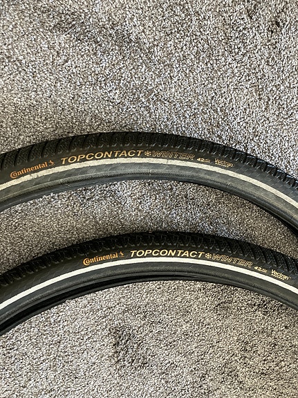 Continental top contact talvirenkaat 42mm