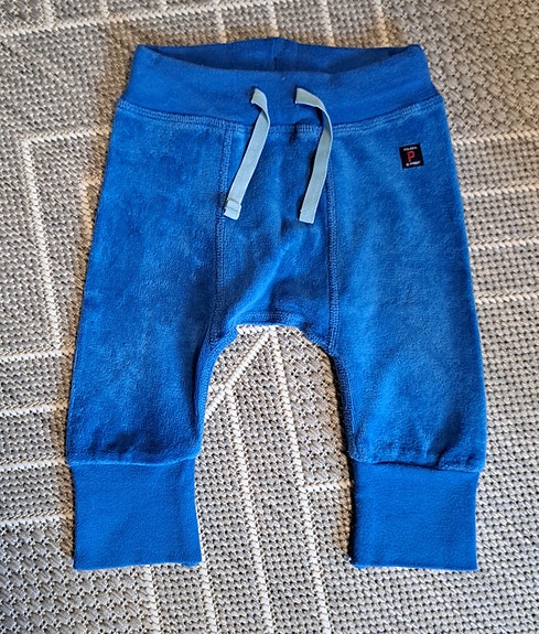 PO.P velourhousut 62