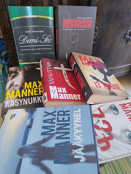 Max Mannerin kirjoja