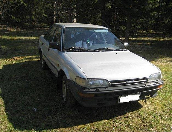 Toyota Corolla sedan 1,6 Lb 1,3 1988