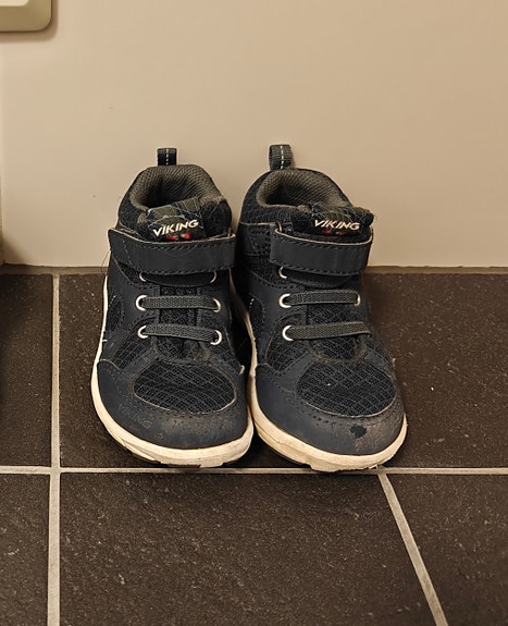 Viking Goretex välikausikengät 23