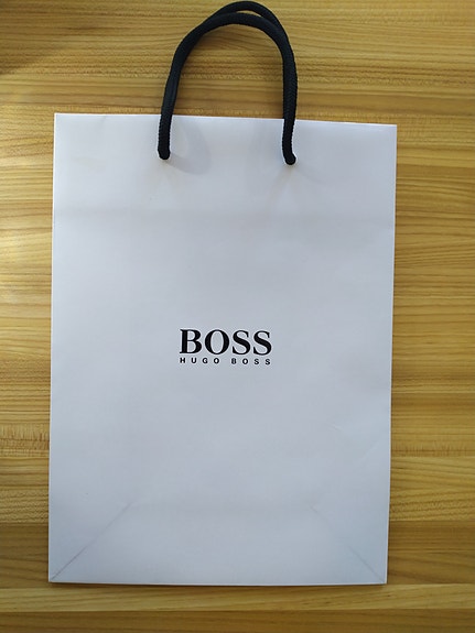 Hugo Boss paperikassi pieni