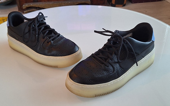 NIKE 40,5 air forse AF1 mustat lenkkarit nahkaa